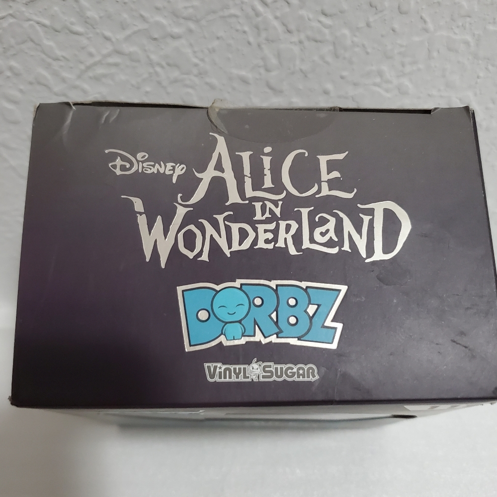 (Sun Damaged Box) Iracebeth Disney Alice in Wonderland Dorbz - Picture 7 of 11